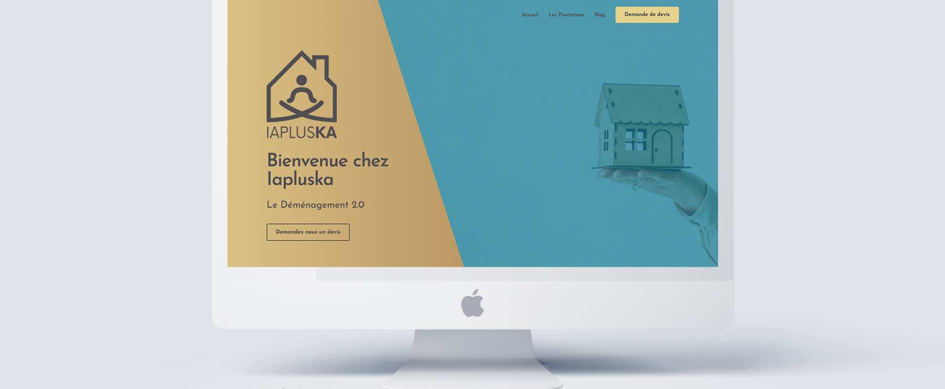 iMac blanc allumé avec la page internet ouverte sur le site Iapluska